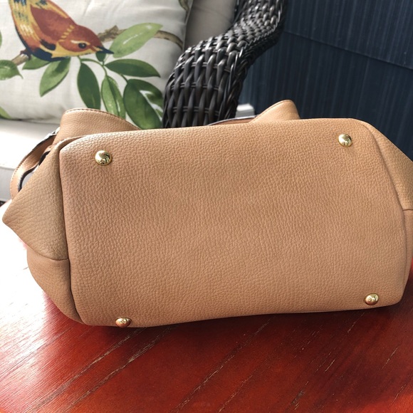 Tommy Hilfiger Tan Imitation Leather Shoulder Bag - Picture 4 of 5